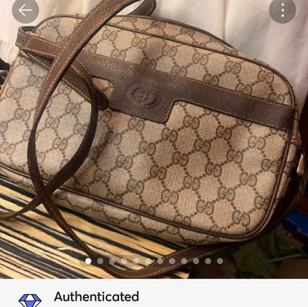 Authentic vintage 1960s Gucci Crossbody purse / bag
